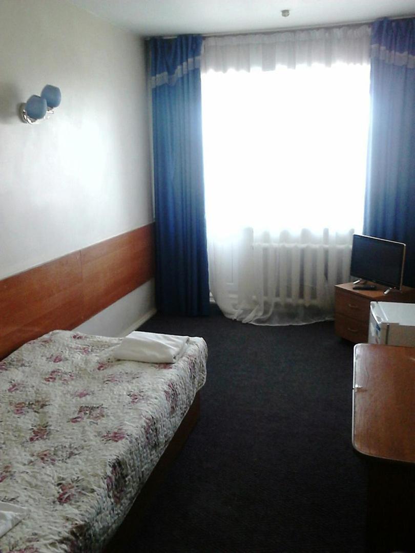 Turist Hotel Karagandy Exterior foto
